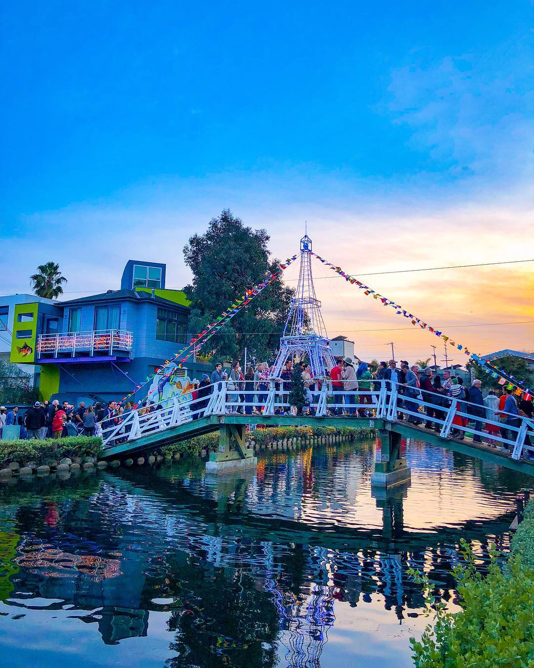 The Venice Canals Annual Holiday Boat Parade Takes Float This Saturday