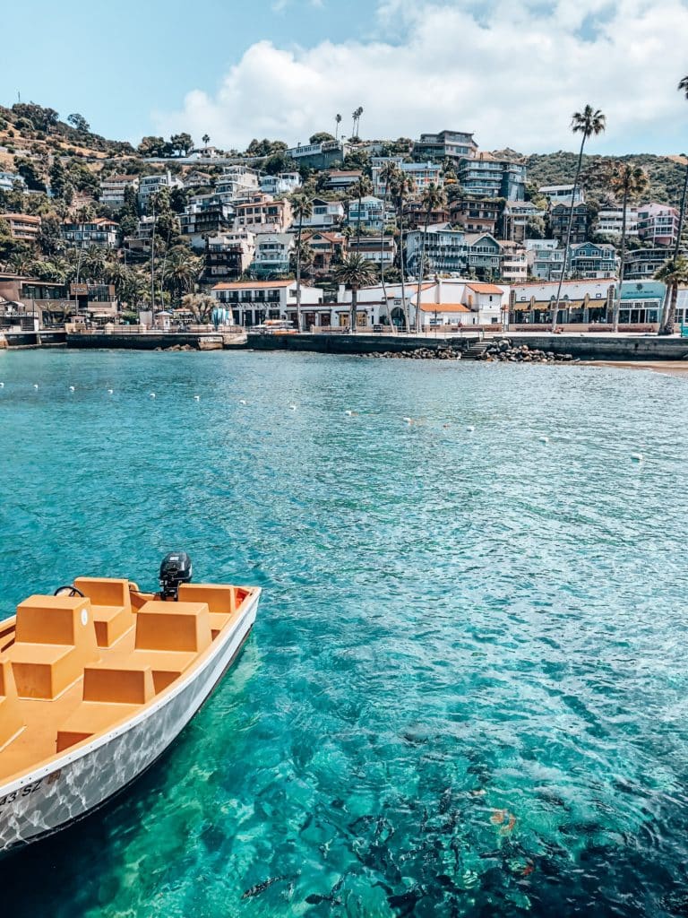 Aquq water and boat on the coast of Santa Catalina looks like a Mediterranean island 