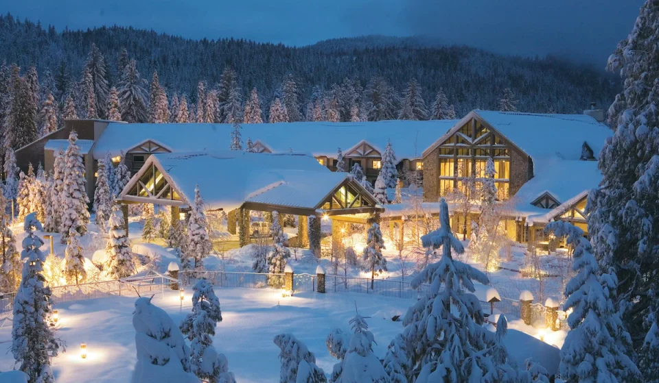This Dreamy CA Lodge Has Been Crowned One Of The Ten Best US Hotels For The Holidays