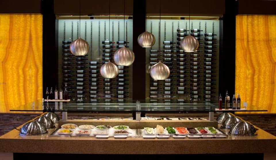 5 Of The Best Buffets In Los Angeles For All Your Untamable Cravings