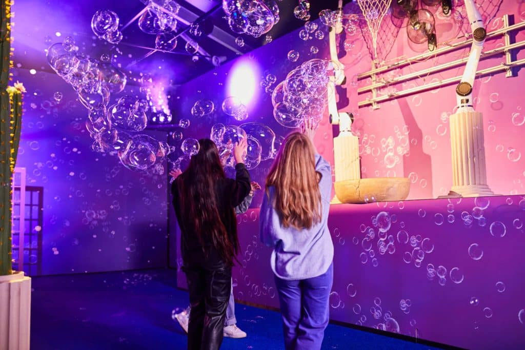‘Bubble World: An Immersive Experience’