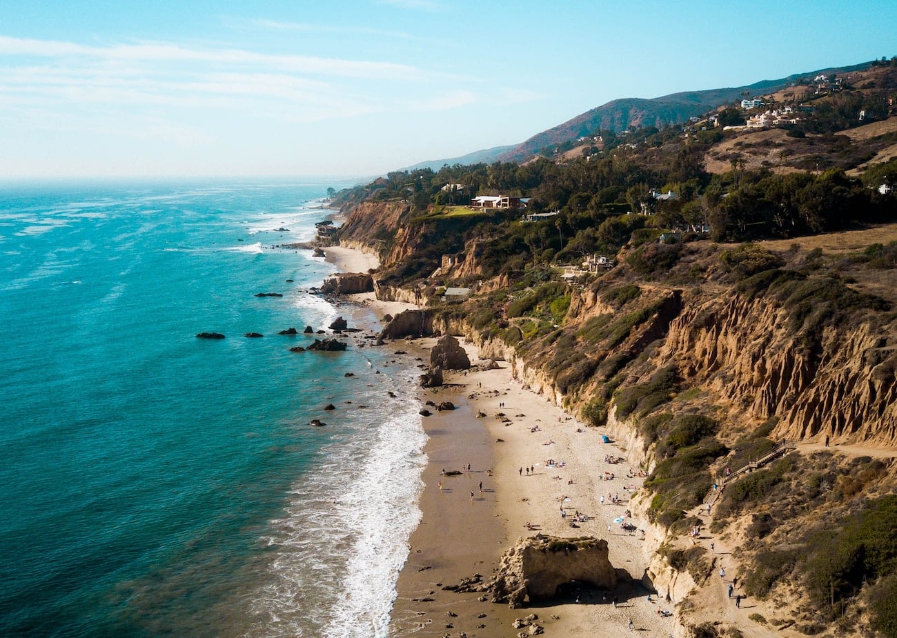 The 12 Best Beaches In Los Angeles For Swimming and Surfing